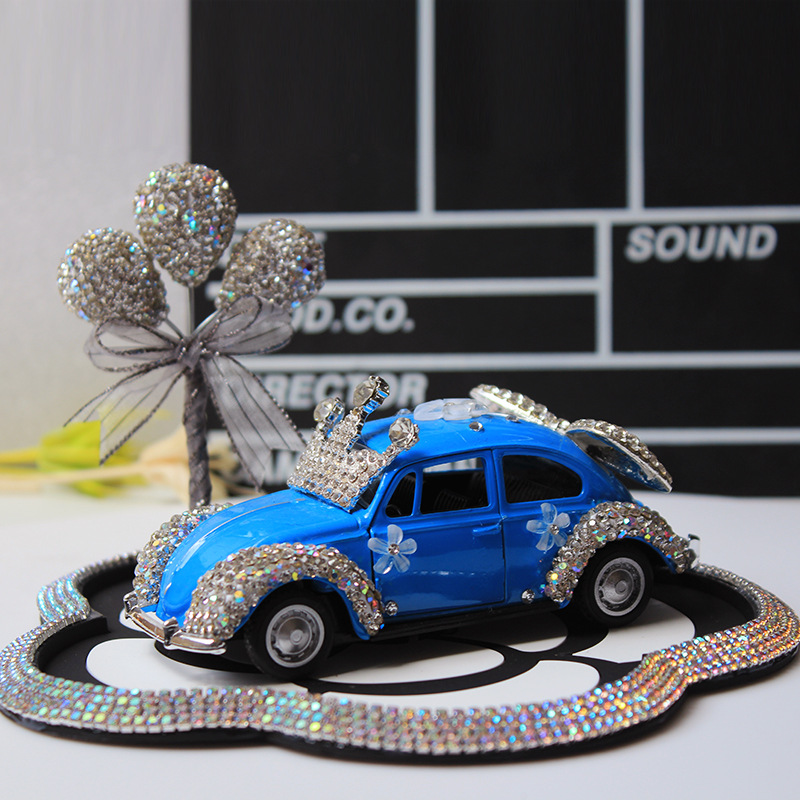 Nuevos adornos de automóviles, modelos de automóviles de aleación, bolas de perforación de automóviles clásicos, adornos de automóviles con incrustaciones de diamantes creativos coloridos, bendiciones