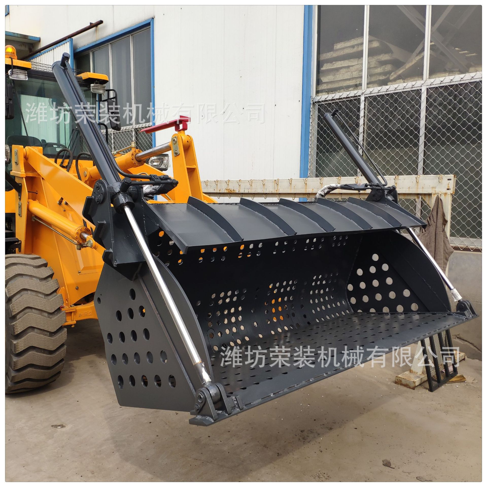 青州山工基地异型化装载机 铲车改型差异化 纸厂挤压脱水漏斗
