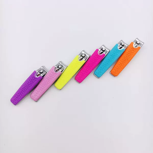 Factory nail tools silicone nail clippers large nail clippers silicone sleeve manicure scissors rubber sleeve nail clippers