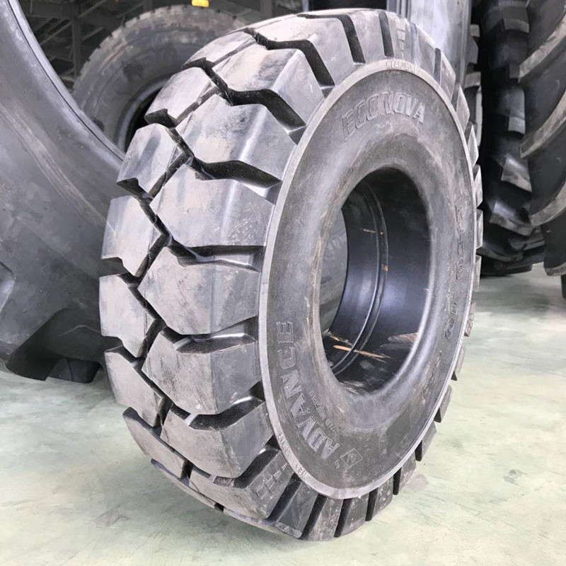 供应实心叉车胎28x9-15 650-10/16 825-16工业机械实心叉车轮胎