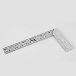 钢直尺;角度尺;尺子