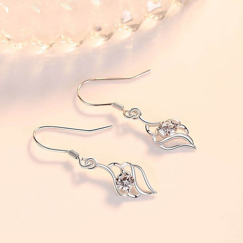 Fabricante S925 pendientes de plata de ley pendientes de alas de Ángel de las mujeres de moda pendientes de Corea del Sur pendientes europeos y americanos de una sola pieza de entrega
