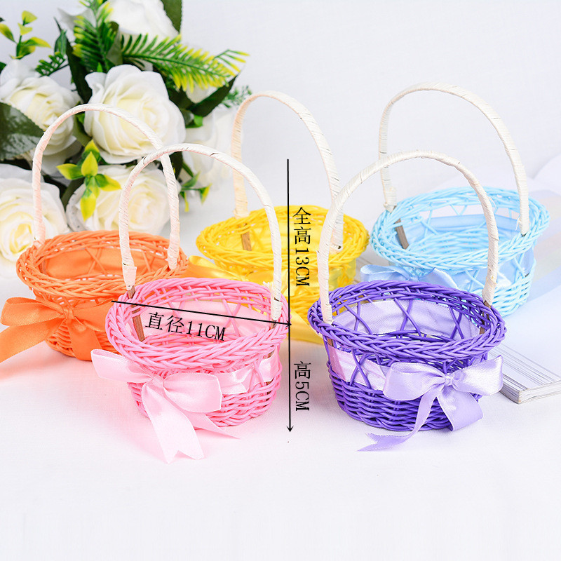 Casual Round Imitation Rattan Woven Hand-Held Flower Basket, Hand-Woven Basket, Flower Arrangement Basket, Decorative Storage Basket Casual Round Imitation Rattan Woven Hand-Held Flower Basket, Hand-Woven Basket, Flower Arrangement Basket, Decorative Storage Basket