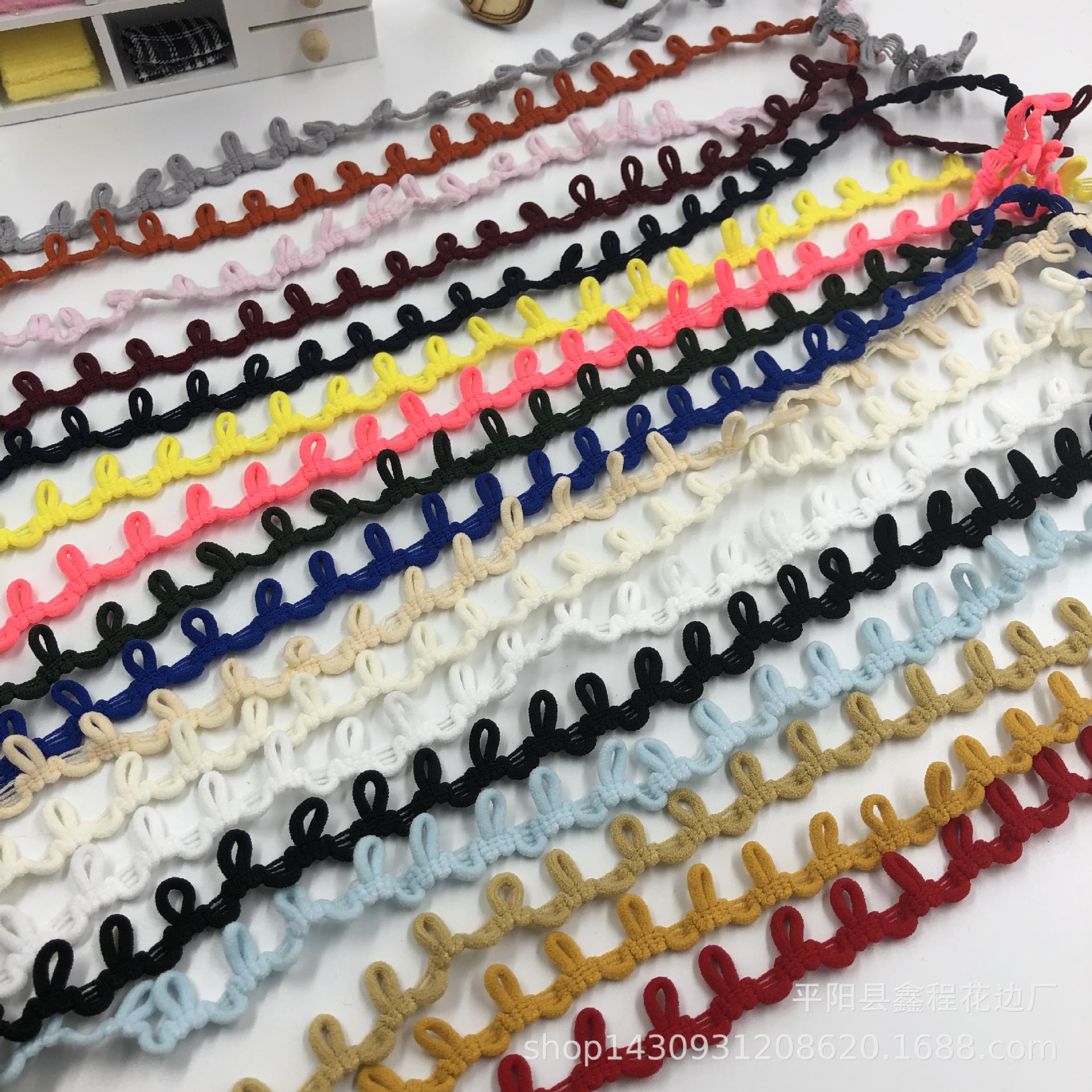 特价现货弹力纽扣带花边 女装配饰扣子 黑白弹力扣袢松紧扣可订染