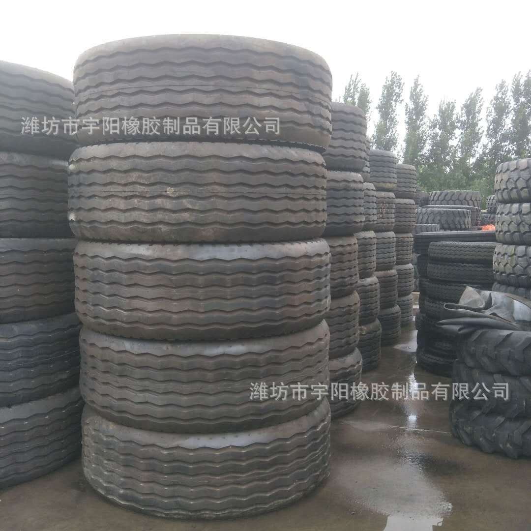 沙漠运输车轮胎16.00-20 拖车轮胎1600-20 顺纹