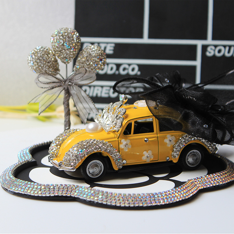 Modelo de automóvil de aleación creativo y colorido arco de automóvil modelo de perforación adornos interiores de automóviles adornos de automóviles clásicos dly bendición