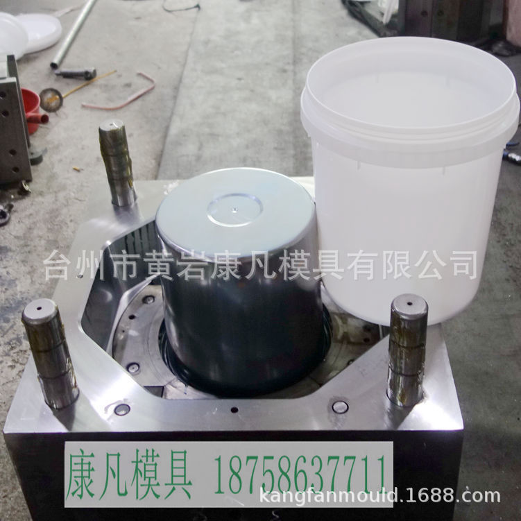 二手塑料桶模具，18升涂料桶模具 油桶模具库存清理低价出售