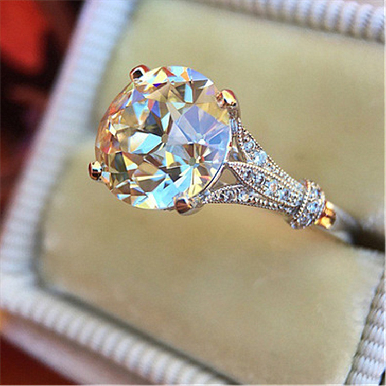 wish Hot Selling Featured New European and American Inlaid Zircon Diamond White Mosan Diamond Engagement Ring Wholesale Women