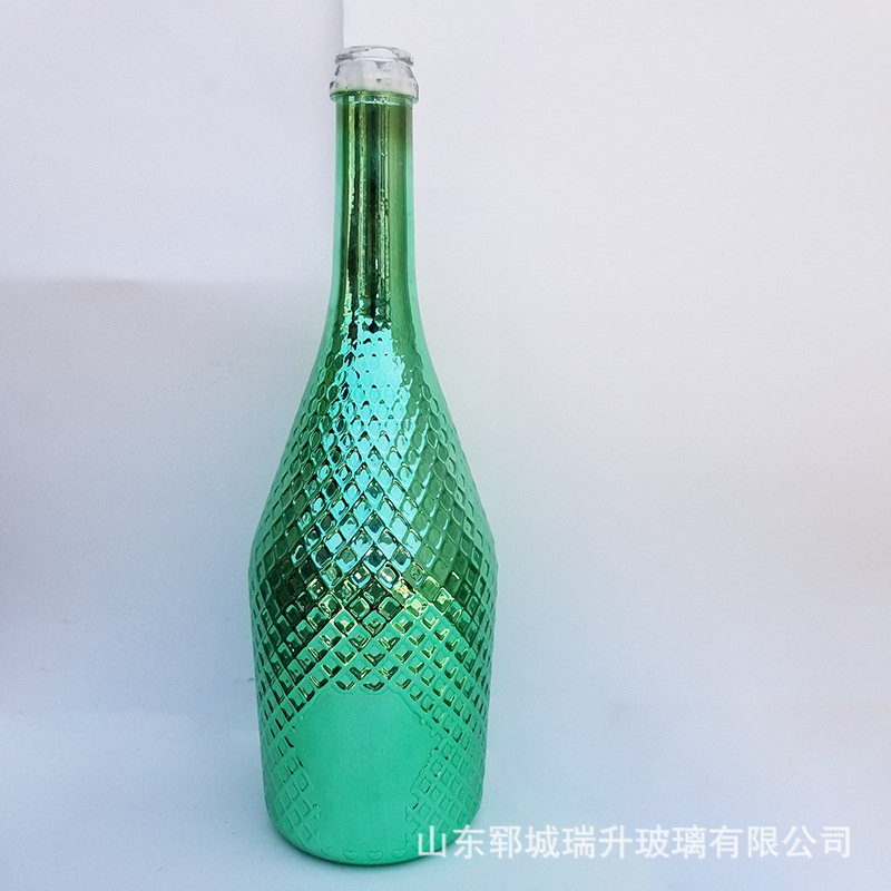 郓城玻璃瓶厂家订货电镀起泡酒瓶 750ml洋酒瓶晶白料红酒瓶xo瓶子