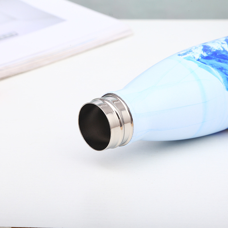 Simple deportes y ocio ventosa portátil al aire libre taza de agua del coche moda botella coque puesto diario por mayor