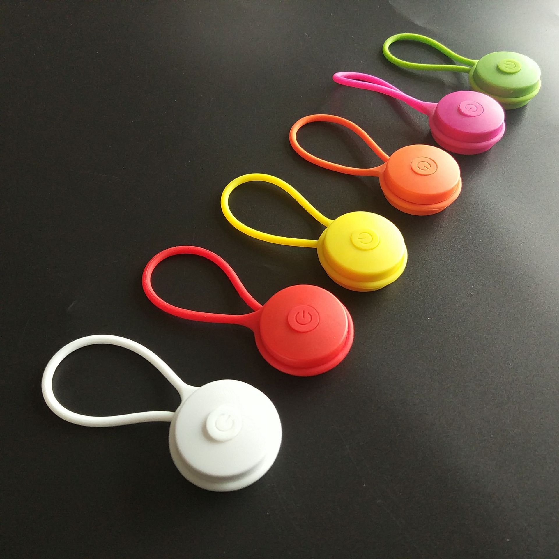 Changyi deportes al aire libre regalo LED mochila de silicona luz colgante mini mochila luminosa luz al por mayor