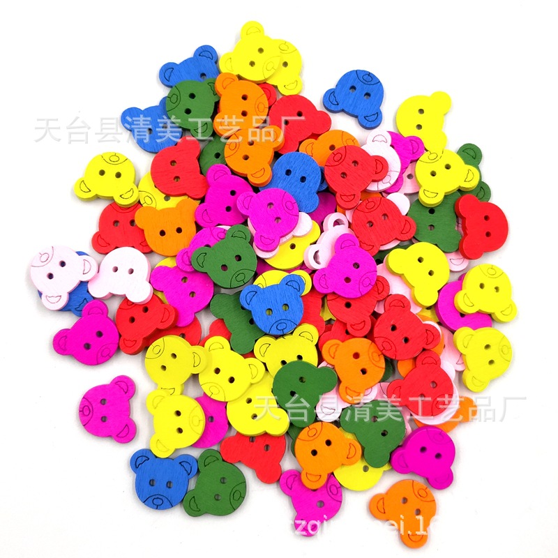Cabeza de oso de color de dibujos animados lindo de bricolaje botones de madera dibujos animados para niños botones hechos a mano 100 piezas por paquete