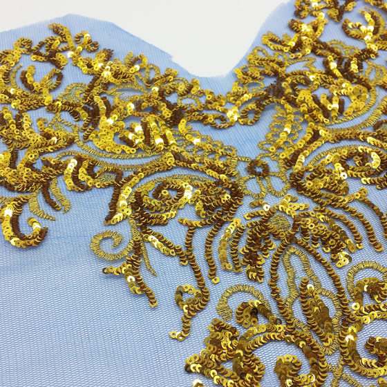 Mesh Sequins Gold Thread Feather Phoenix Tail Corsage Pattern Embroidery Cloth Sticker Cheongsam Dress Stage Decoration Accessories