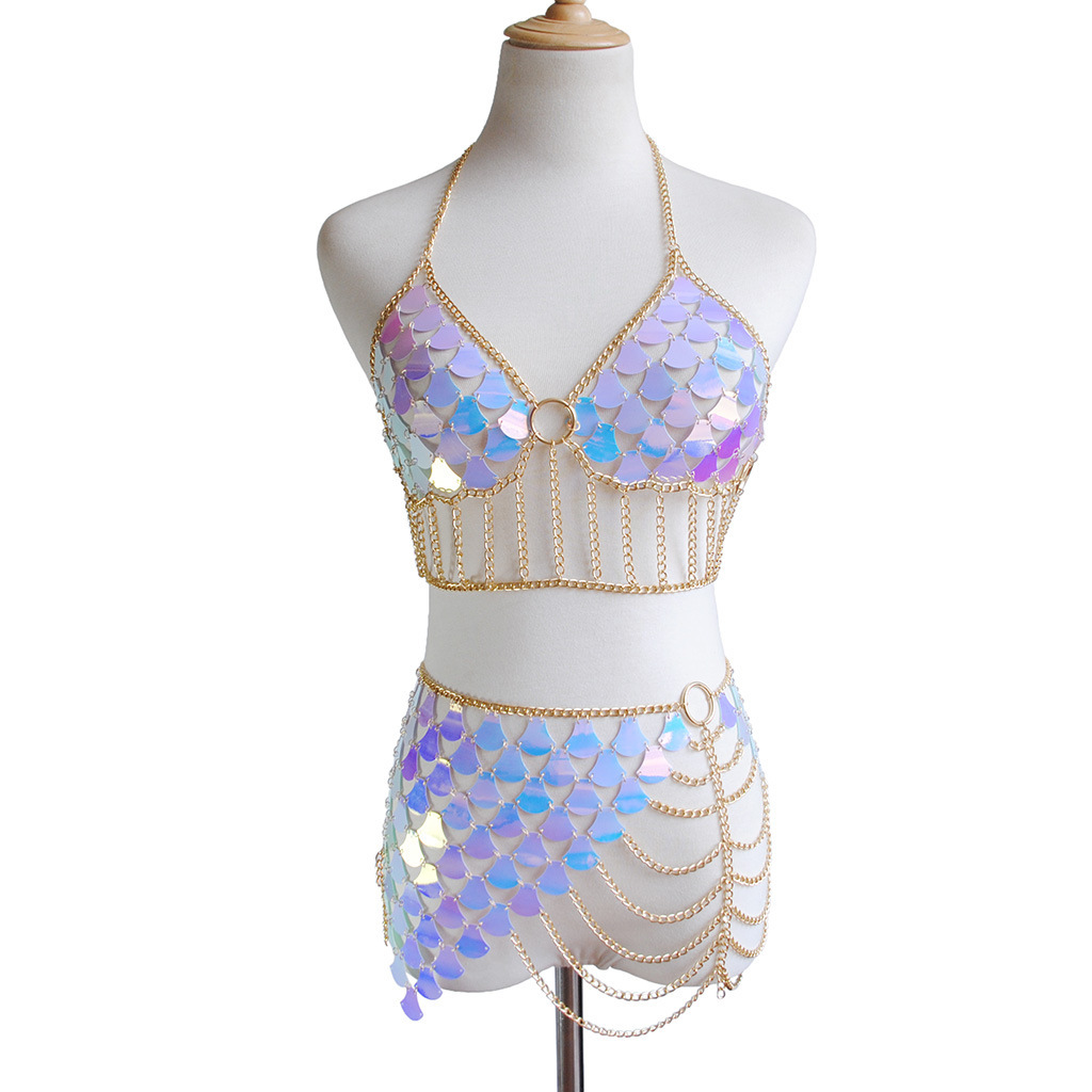 Cadena de pecho sexy de verano con diseño de escamas de pez para mujer, cadena corporal sin espalda, conjunto de cadena corporal con lentejuelas estilo europeo y americano.