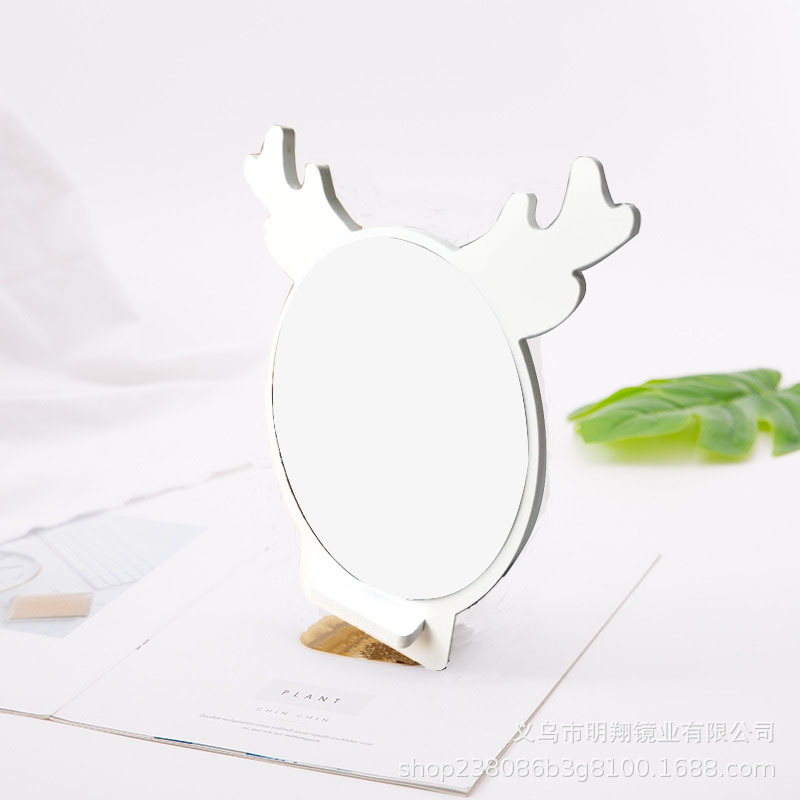 Espejo de maquillaje de madera para mujer, espejo de tocador plegable de una sola cara, portátil para estudiantes, para dormitorio, diseño Totoro.