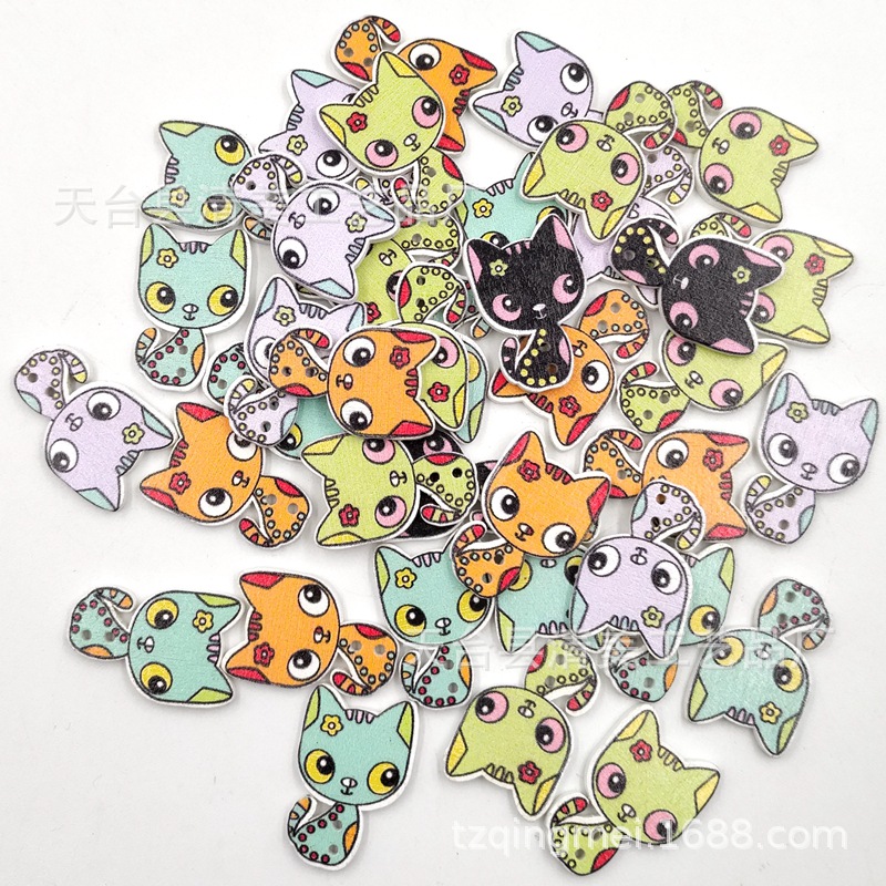 Botones de dibujos animados de madera de fondo blanco con forma de gato botones de dibujos animados de madera de bricolaje 50 pc/paquete