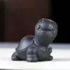 Черепаха с поднятой головой