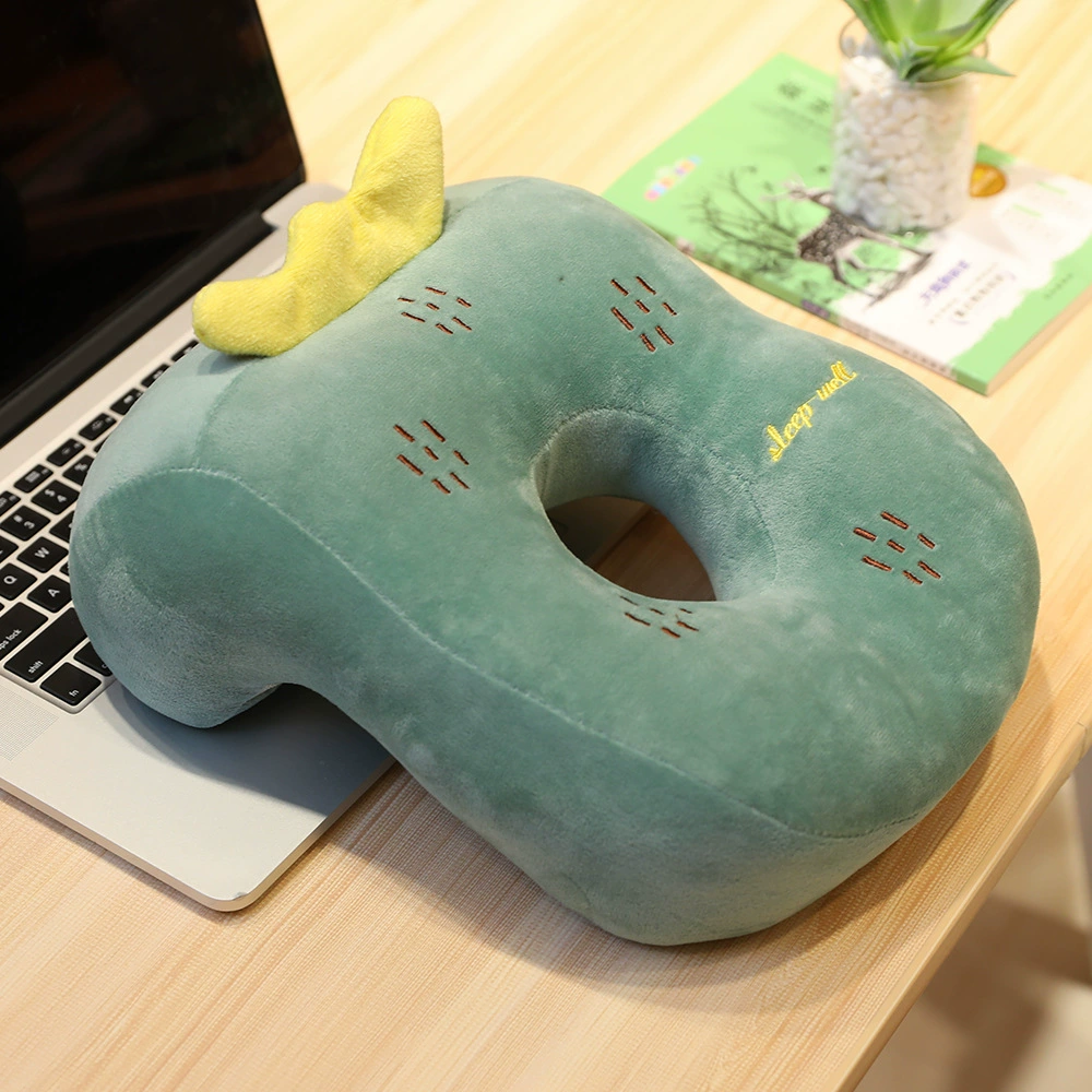 Cartoon universal children's pillow for sleep at lunchtime for elementary school students