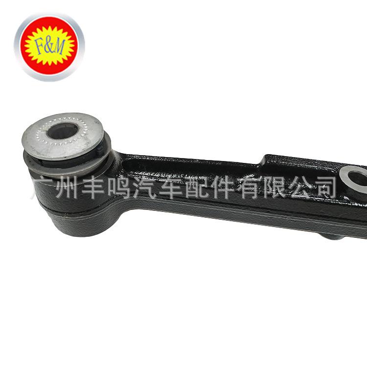 Adecuado para Toyota Kaster HZB50 suspensión inferior 48605-39015 48606-39015