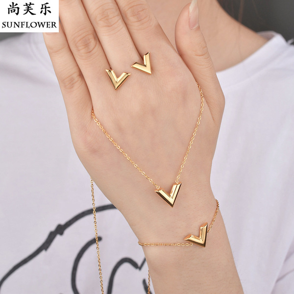 fashionable accessory stainless steel