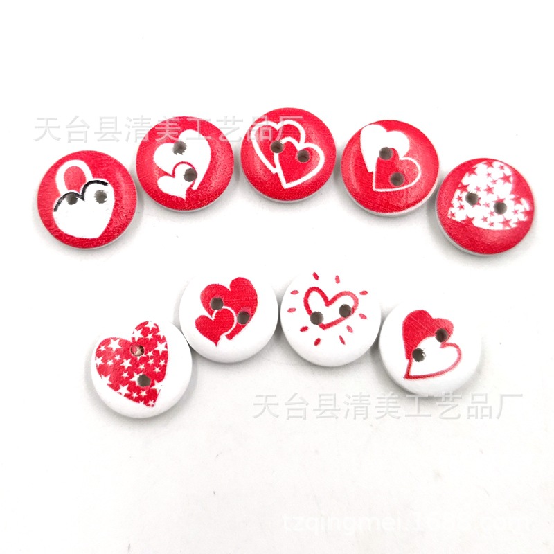 Botón de pan de corazón rojo de fondo blanco de 15mm Botón de madera de corazón rojo de fondo blanco de bricolaje 100 piezas por paquete