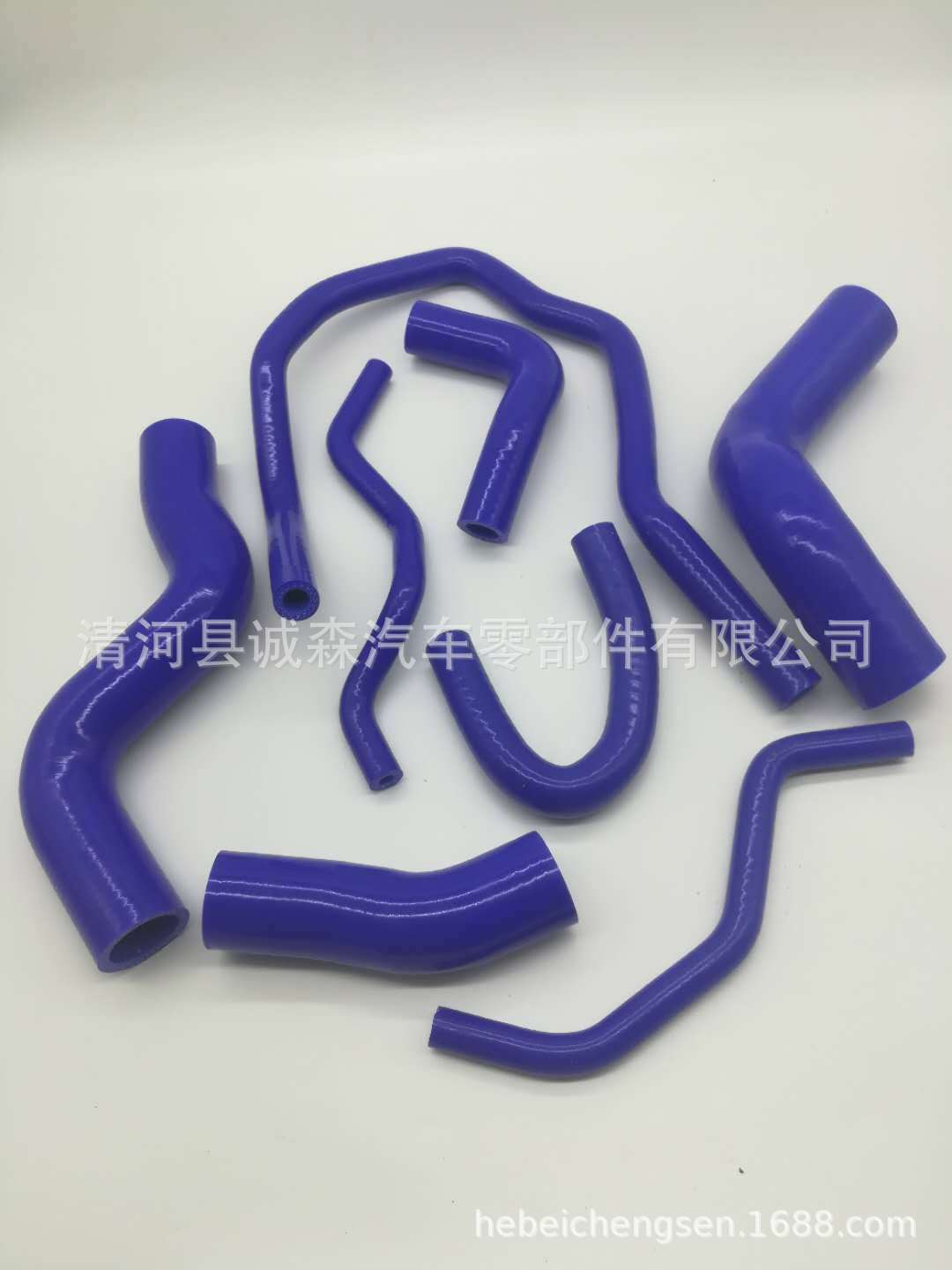 供应奥迪06-10 A3 2.0L  121Cu涡轮增压全套散热器水管