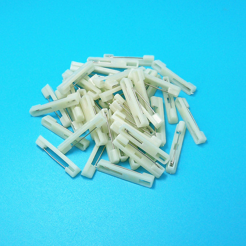 31mm white plastic pin badge nameplate fixed bean DIY small size 