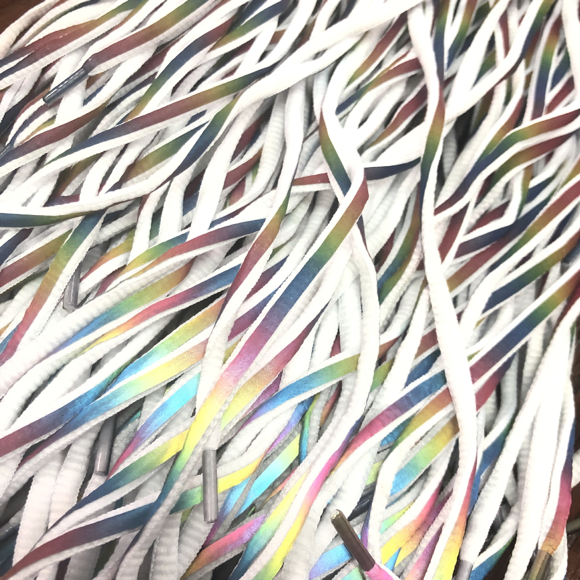 全息手链高亮反光绳 手链炫彩编鞋带手环彩虹七彩全息彩色反光绳