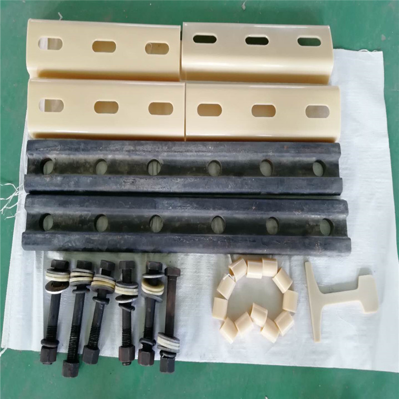 成组钢轨绝缘50kg 增强尼龙包含鱼尾板和螺栓 铁路用槽型绝缘现货