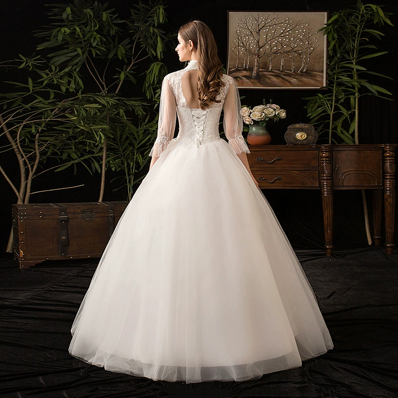 Fitted wedding dress for bride, plus size