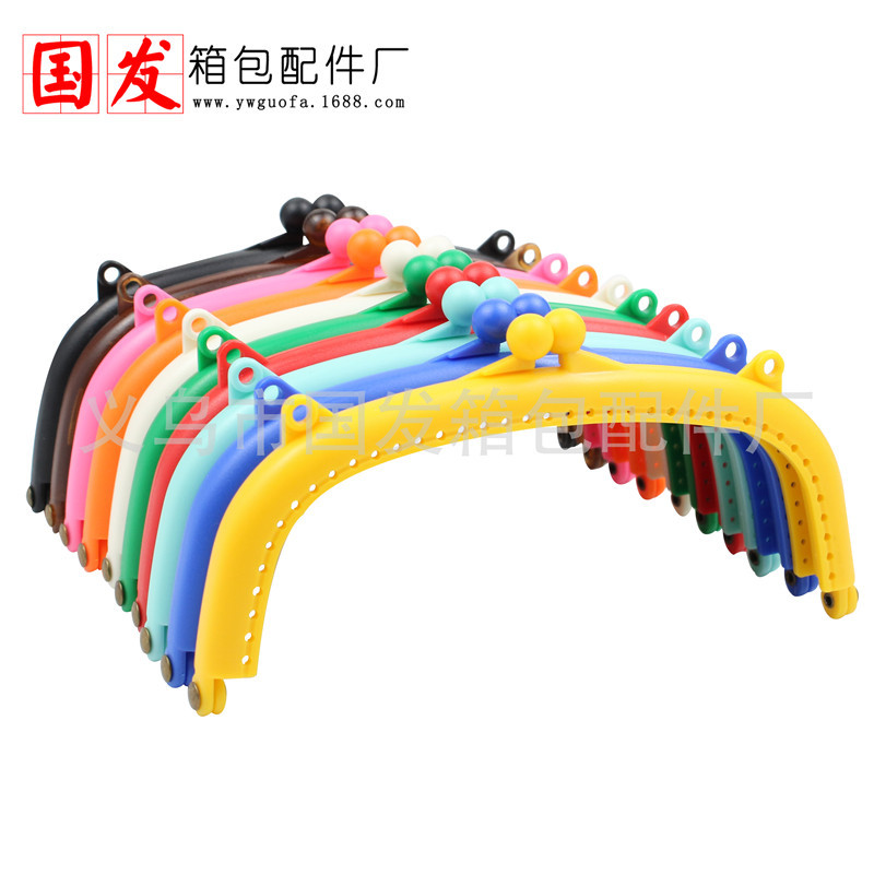 Precio especial: 16cm arco de plástico oro 16MM arco de resina de color caramelo oro 10 colores opcionales