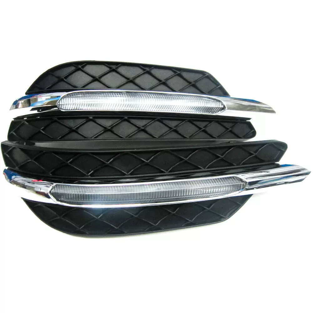 适用于11-12奔驰W204日行灯 奔驰C200  C260 C300LED日间行车灯