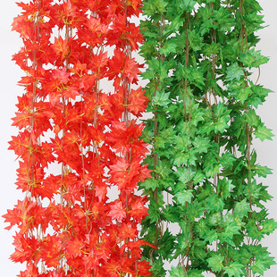 Лоза красного кленового листья, зеленый листовой моделирование цветочной растения декоративные фальшивые цветочные пластиковые цветочные трубы для покрытия потолочной лозы оптом