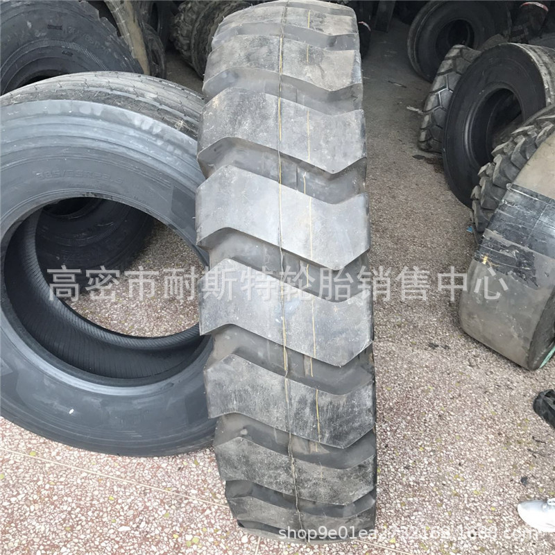 自卸车轮胎14.00-24 轮胎