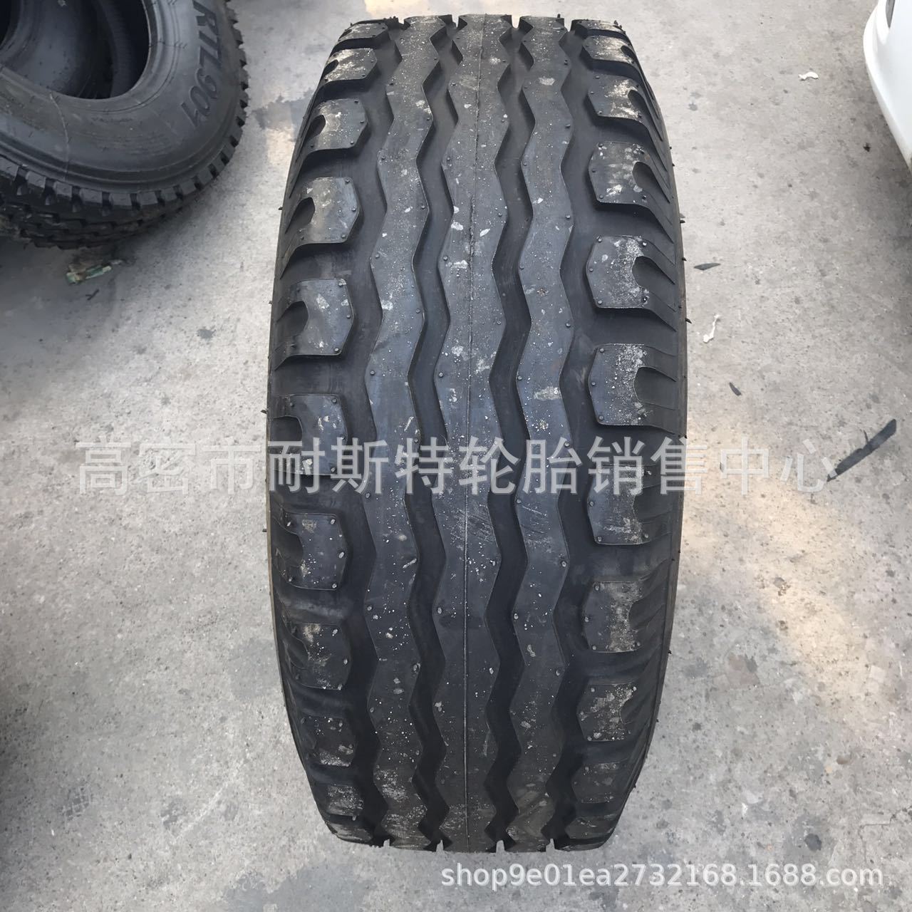供应农机具轮胎 10.0/75-15.3联合捆草机轮胎11.5/80-15.3