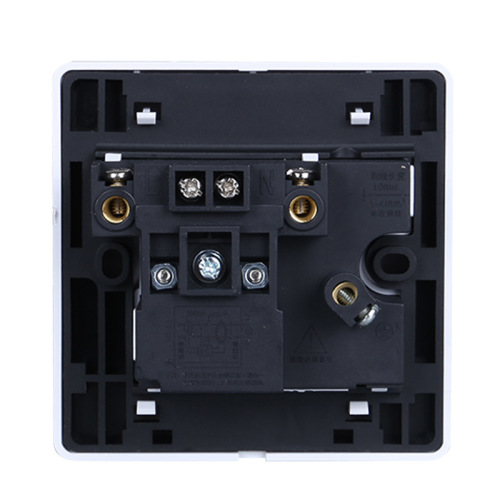 上德家用热水器漏电保护器插座三插10A五孔16A空调32A漏保86型40A