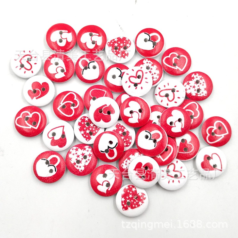 Botón de pan de corazón rojo de fondo blanco de 15mm Botón de madera de corazón rojo de fondo blanco de bricolaje 100 piezas por paquete
