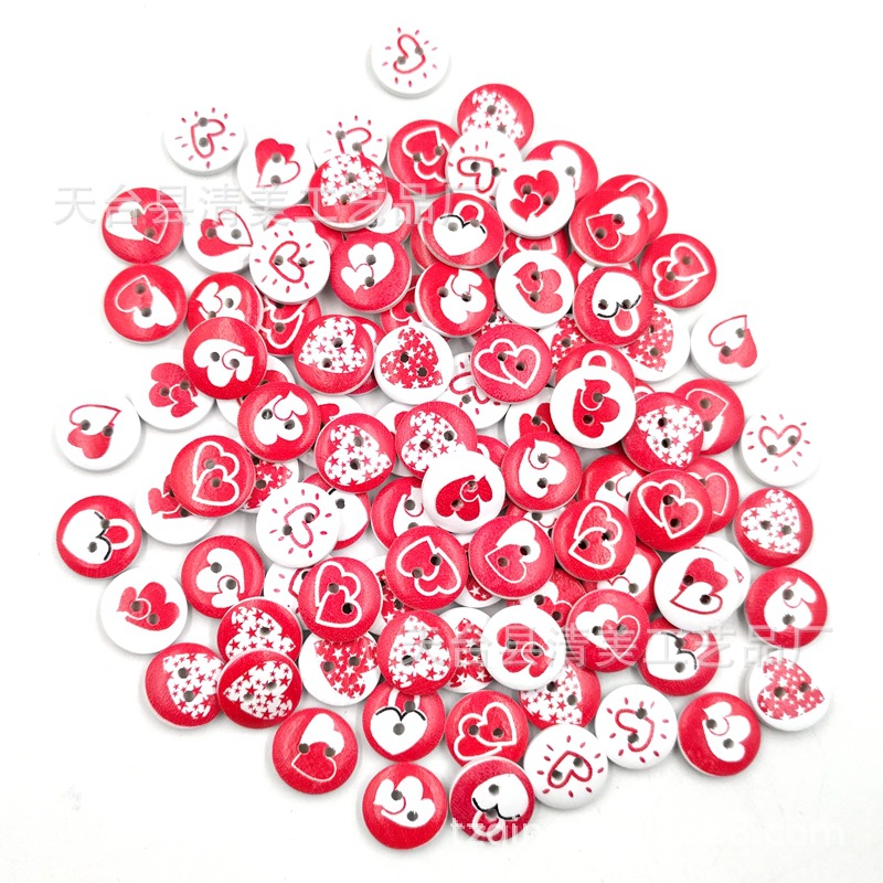 Botón de pan de corazón rojo de fondo blanco de 15mm Botón de madera de corazón rojo de fondo blanco de bricolaje 100 piezas por paquete