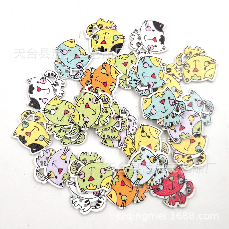 24*22mm fondo blanco de madera lindo gato de dibujos animados botones de forma DIY madera botones de dibujos animados 50 unids/bolsa