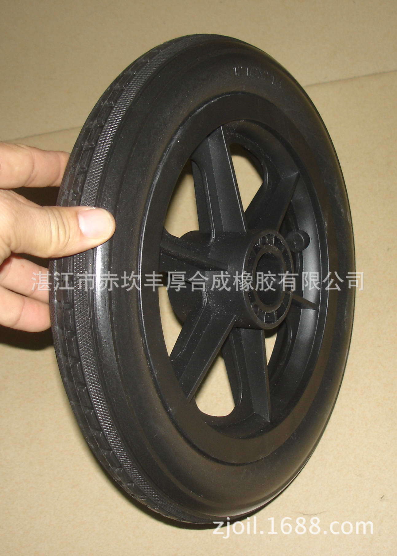 免充气轮胎实心轮胎不用打气轮胎轮椅车手推车带塑料车圈12寸