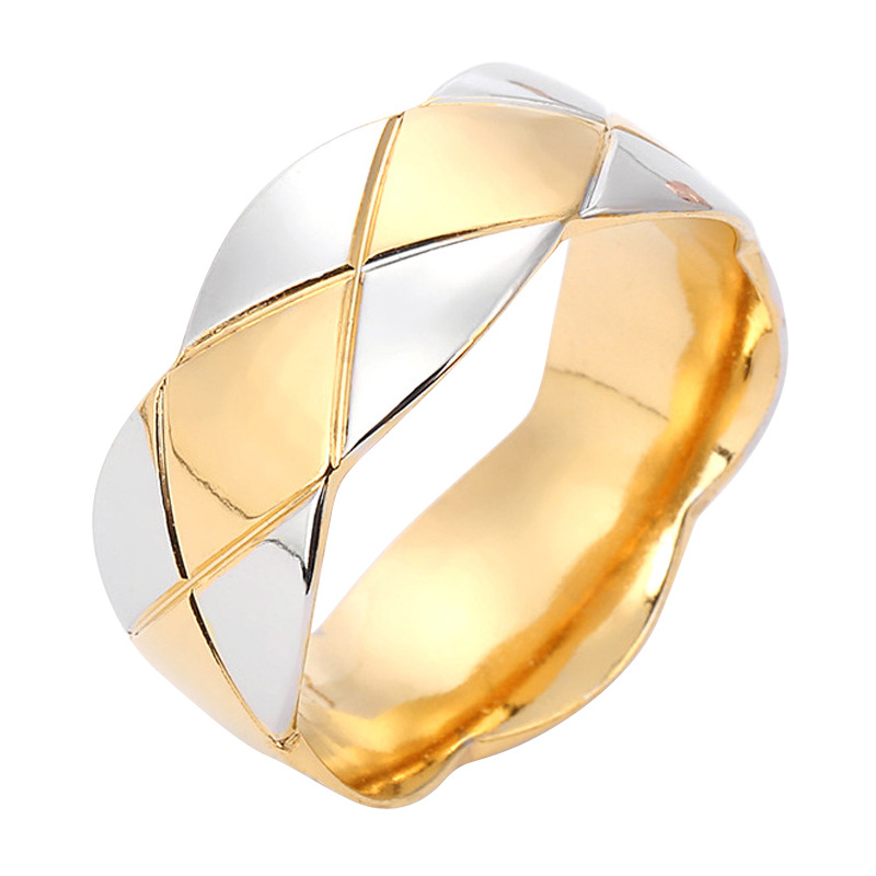 Joyería de estilo europeo y americano con formas irregulares, bordes ondulados y patrones de diamantes, anillos de acero inoxidable y titanio, suministro directo del fabricante.