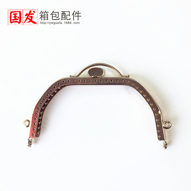 20% de descuento para orejas: 12.5CM arcuado liso pequeño labio boca boca boca boca de hoja de hierro en forma de ventilador de oro