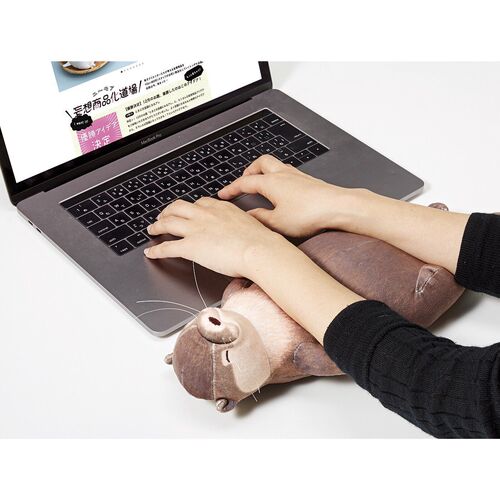 Cute face-up otter bag can be used as a wrist pad, zipper bag, student pen bag, cosmetics lipstick storage bag
