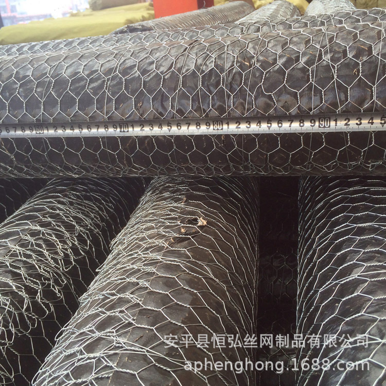 镀锌网电焊石笼铁丝网 编织六角铁丝网 拧花网按客户要求
