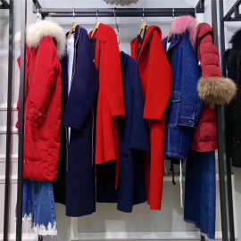 折扣品牌加女装末 2025冬装新款风衣羽绒服外套品牌折扣女装货源