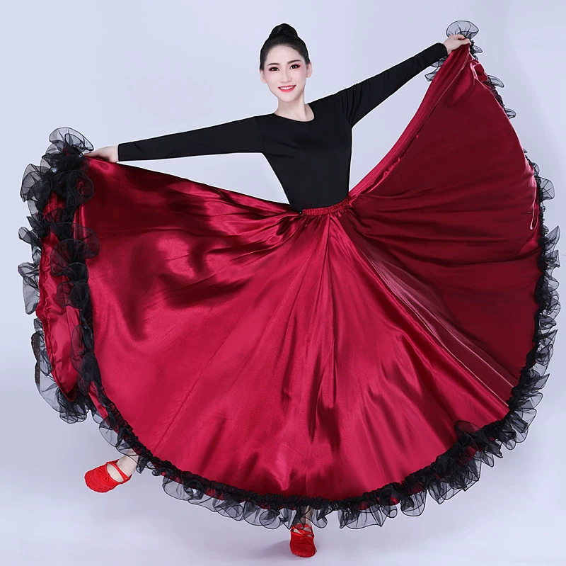 Skirt, suit, Spain