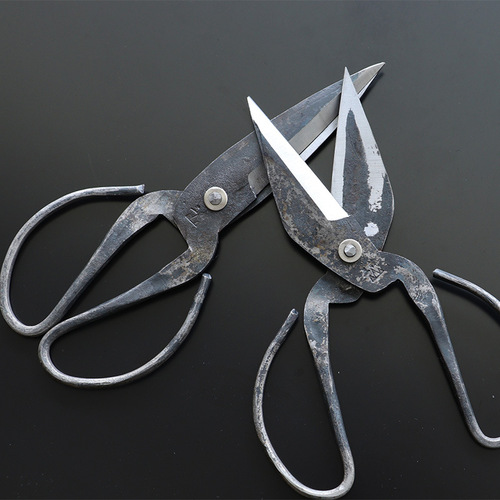 Purely hand-forged large scissors, iron sheets for killing chickens and turtles, strong kitchen old-fashioned iron scissors, rubber leather, wool