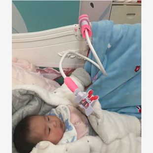 Baby feeding bedside drinking clip baby BB bottle fixing bracket feeding bracket milk and fixing clip