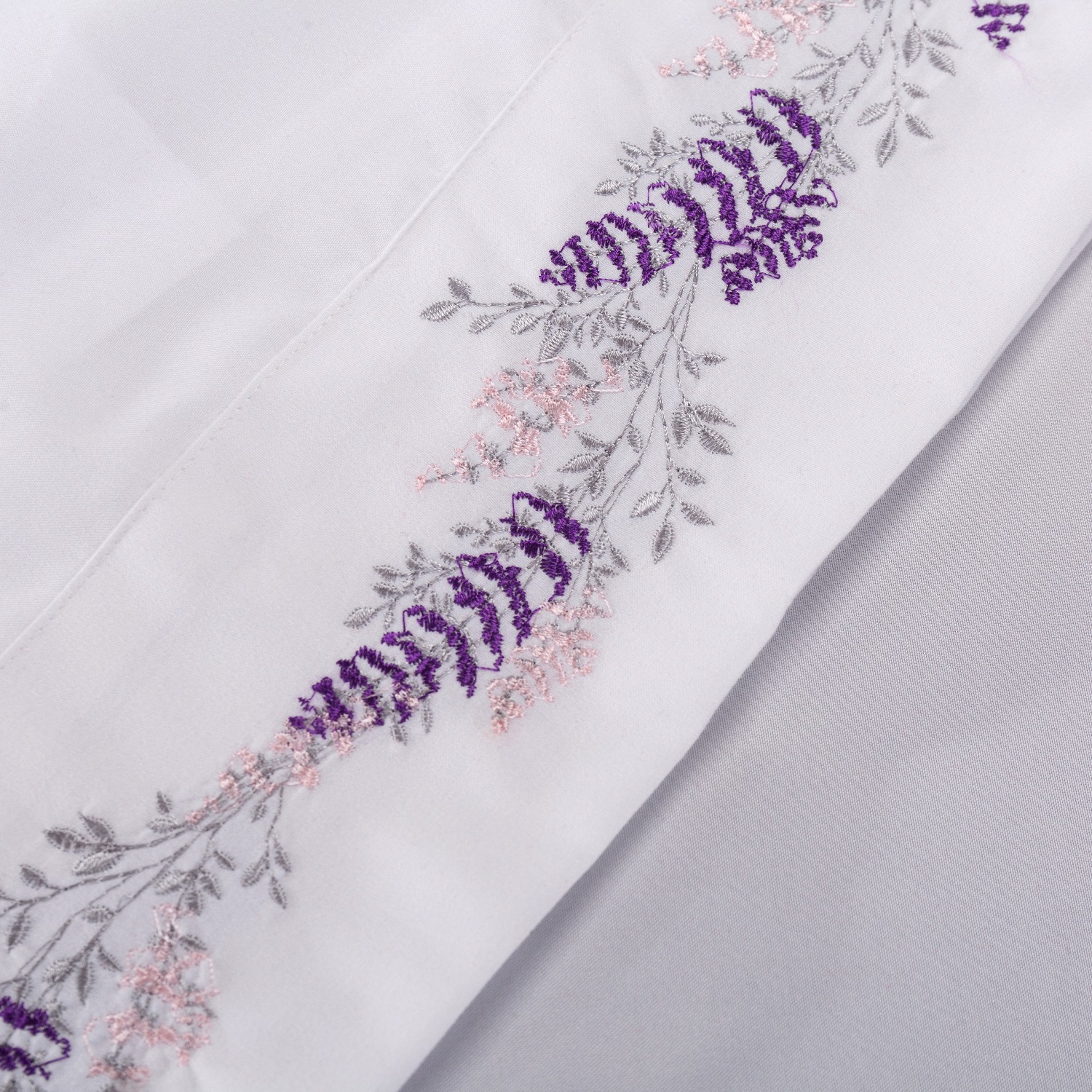 Vio Amazon ebay Europe and the United States cross-border four-piece plain embroidery four-piece set bed sheet set