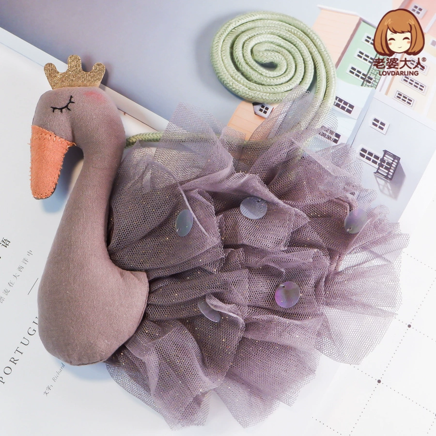 Женщина-партнёр? Инструкция: Переведите: ' Cloth, fashionable swan handmade, children's hand loop bag, children's clothing, Birthday gift'